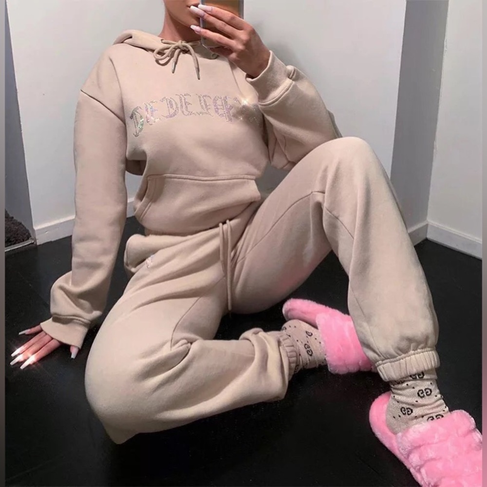 Taupe ‘Explicit’ Tracksuit🤎